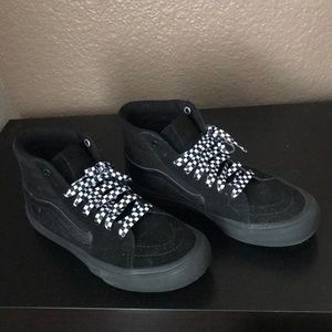 Vans black on black old skool
